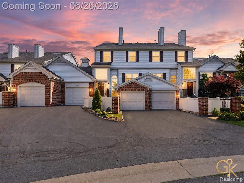 49613 Draper Circle, Plymouth, MI 48170