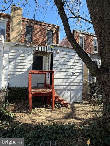 21 E COLLINGS AVE, Collingswood, NJ 08108