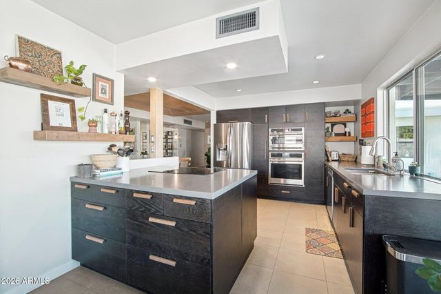 3336 E HATCHER Road, Phoenix, AZ 85028