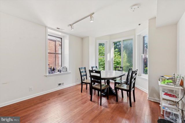 3725 LANCASTER AVE, Philadelphia, PA 19104