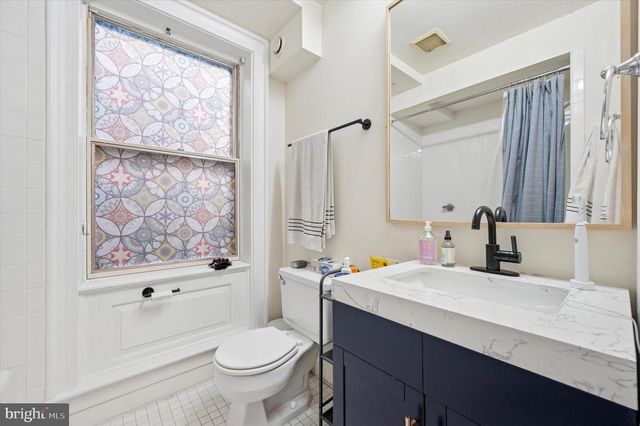 3725 LANCASTER AVE, Philadelphia, PA 19104