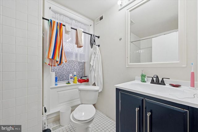 3725 LANCASTER AVE, Philadelphia, PA 19104