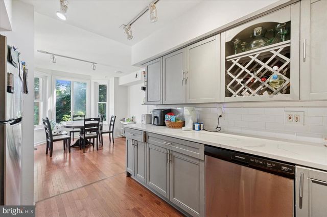 3725 LANCASTER AVE, Philadelphia, PA 19104