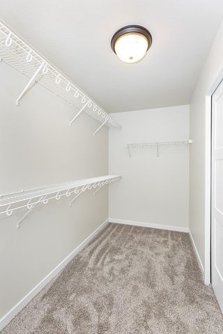 5476 LORI Lane W, West Fargo, ND 58078