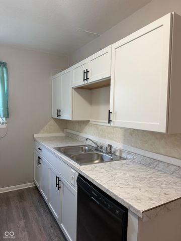 3015 S Holt B, Indianapolis, IN 46221
