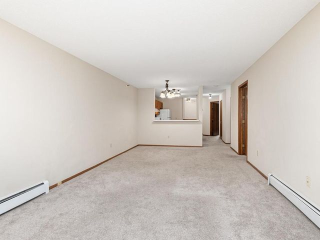 7605 Edinborough Way 6214, Edina, MN 55435