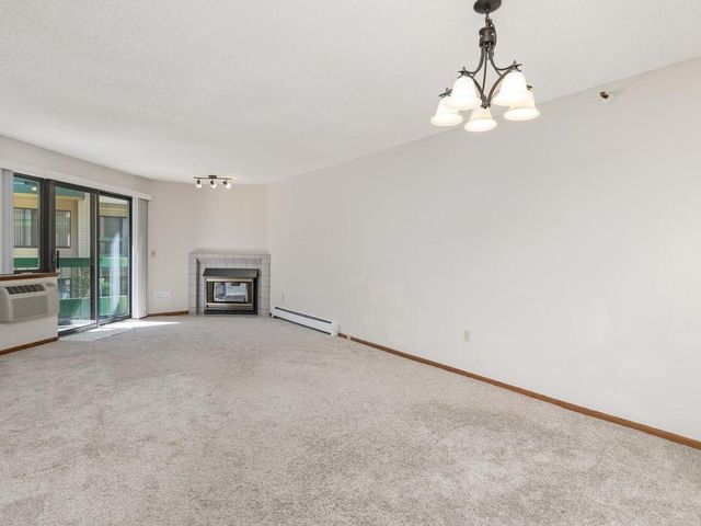 7605 Edinborough Way 6214, Edina, MN 55435
