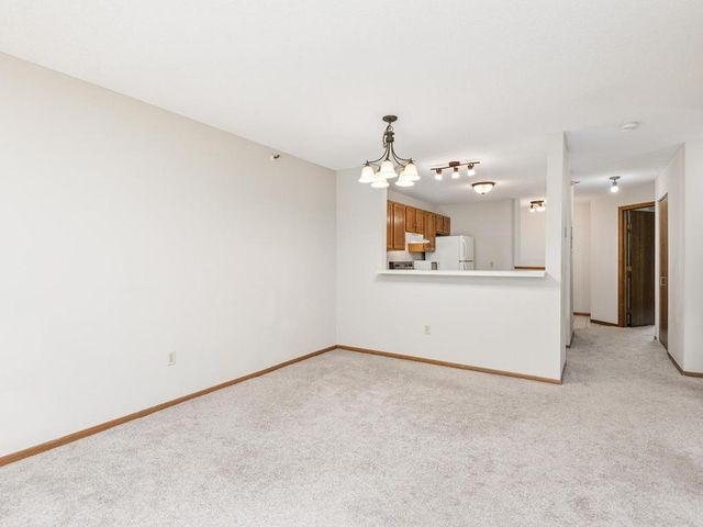 7605 Edinborough Way 6214, Edina, MN 55435