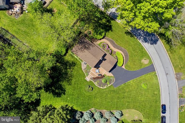 1422 GRAND OAK LN, West Chester, PA 19380