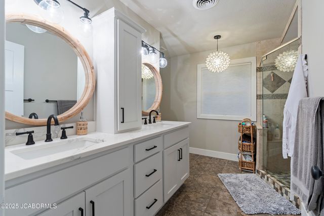 732 HOBBS ROAD, Jefferson City, MO 65109