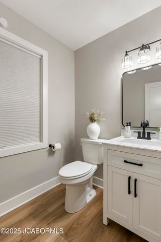 732 HOBBS ROAD, Jefferson City, MO 65109