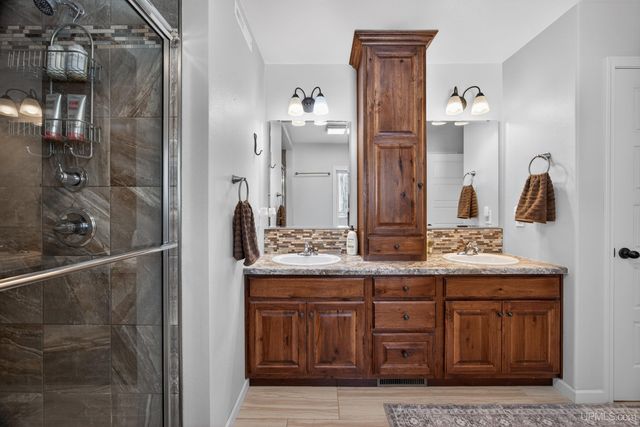 16968 S River Road, Chassell, MI 49916