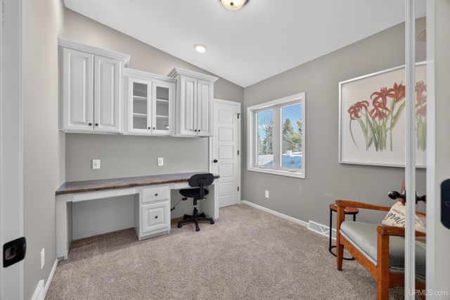 16968 S River Road, Chassell, MI 49916