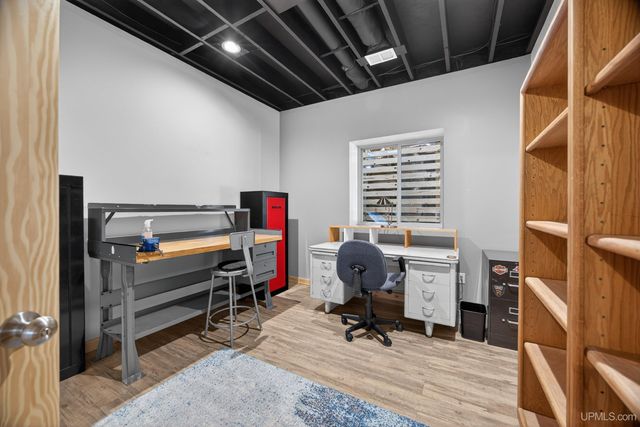 16968 S River Road, Chassell, MI 49916