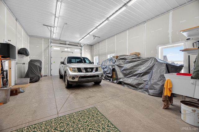 16968 S River Road, Chassell, MI 49916