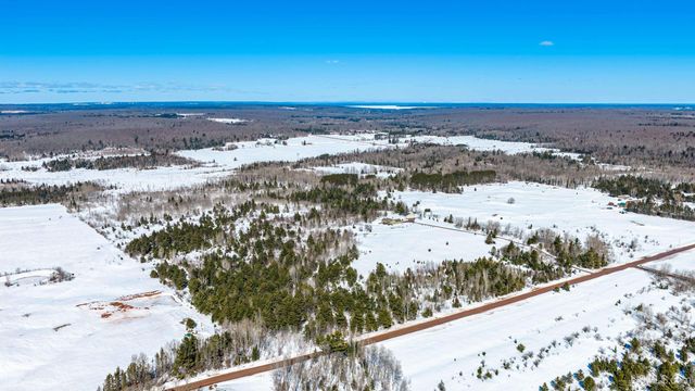 16968 S River Road, Chassell, MI 49916