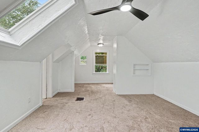 970 Heather Ln SE, Salem, OR 97302