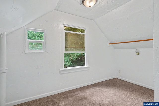 970 Heather Ln SE, Salem, OR 97302