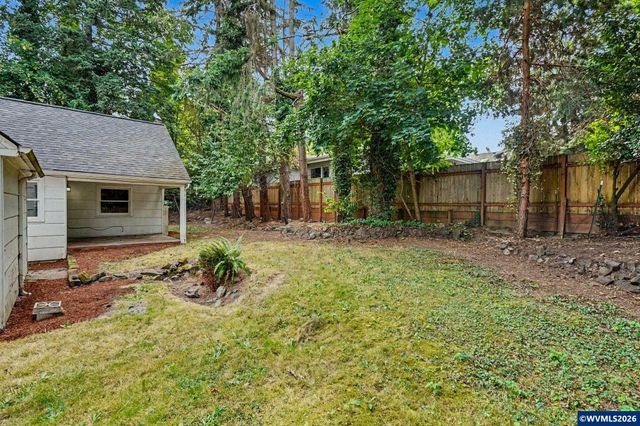 970 Heather Ln SE, Salem, OR 97302