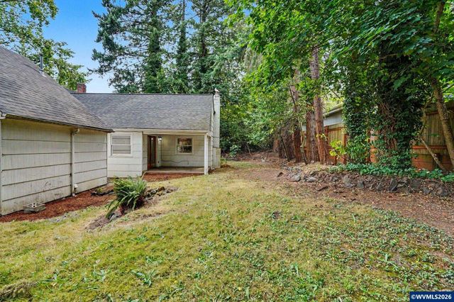 970 Heather Ln SE, Salem, OR 97302