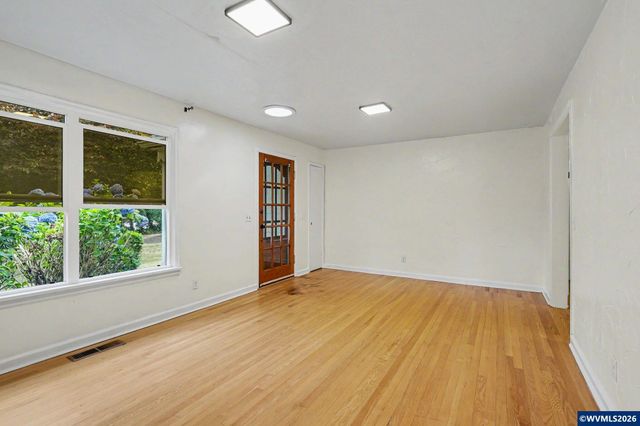 970 Heather Ln SE, Salem, OR 97302