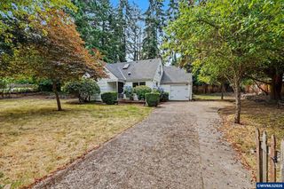 970 Heather Ln SE, Salem, OR 97302