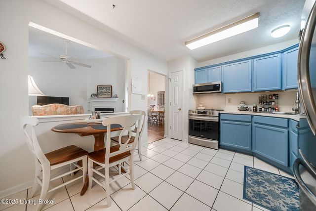 10915 Nagel Ct, Louisville, KY 40241