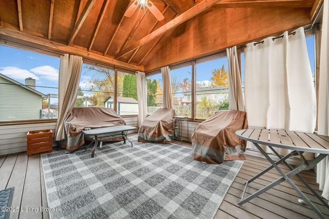 10915 Nagel Ct, Louisville, KY 40241