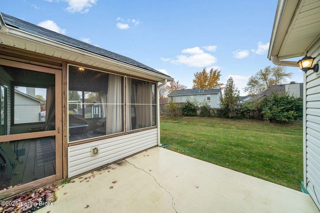 10915 Nagel Ct, Louisville, KY 40241