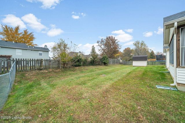 10915 Nagel Ct, Louisville, KY 40241