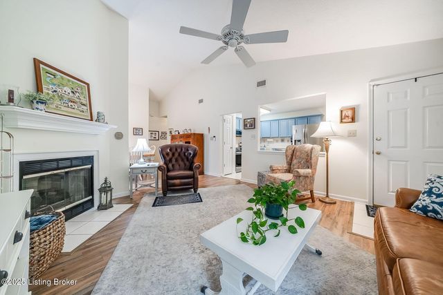 10915 Nagel Ct, Louisville, KY 40241