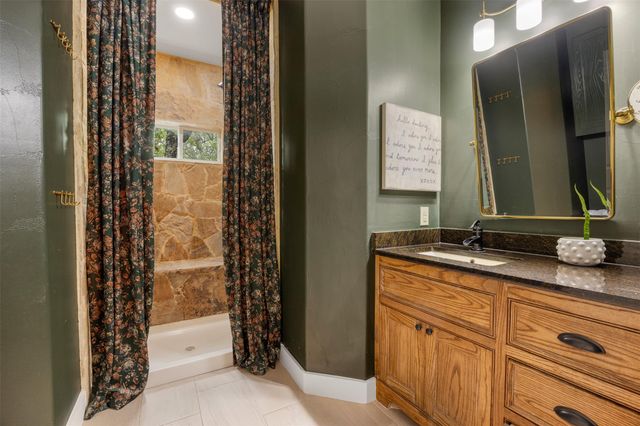 79 Saddle Rock RDG, Wimberley, TX 78676
