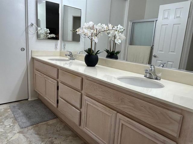 11422 Via Rancho San Diego 84, El Cajon, CA 92019