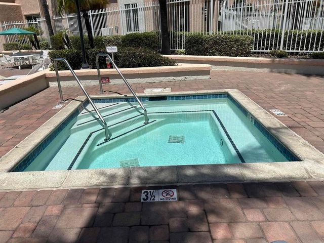 11422 Via Rancho San Diego 84, El Cajon, CA 92019