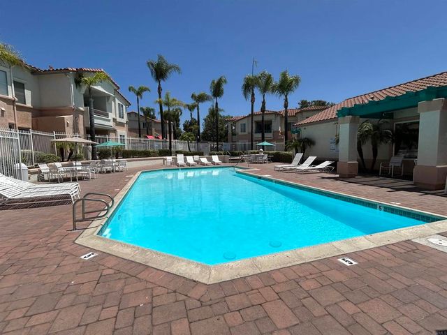 11422 Via Rancho San Diego 84, El Cajon, CA 92019