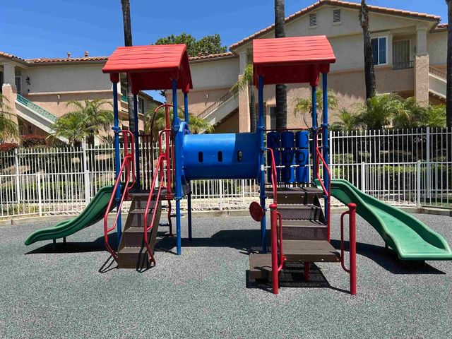 11422 Via Rancho San Diego 84, El Cajon, CA 92019