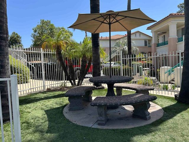 11422 Via Rancho San Diego 84, El Cajon, CA 92019