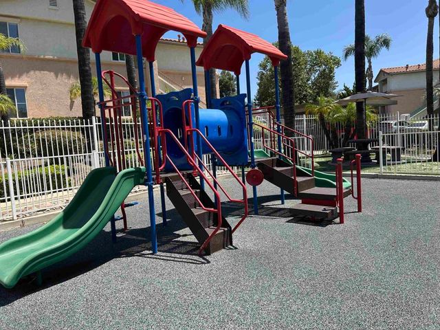 11422 Via Rancho San Diego 84, El Cajon, CA 92019