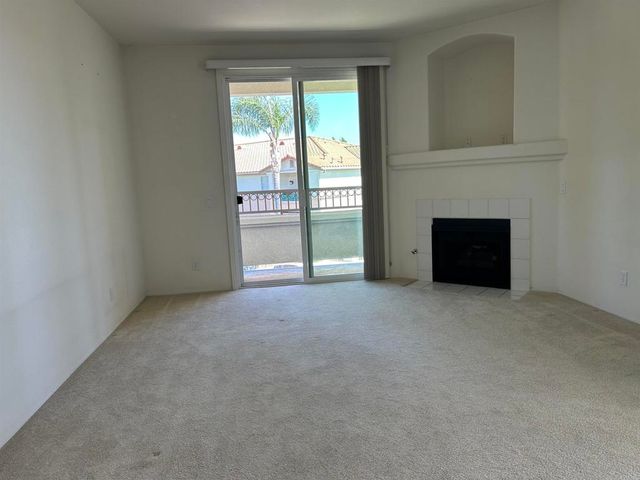 11422 Via Rancho San Diego 84, El Cajon, CA 92019