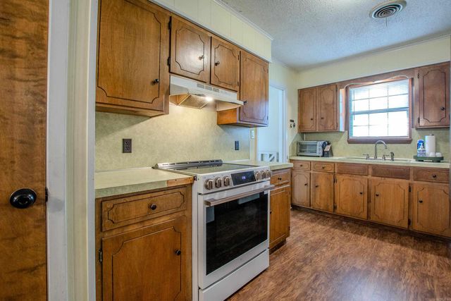 21914 Jonita Road, Little Rock, AR 72206