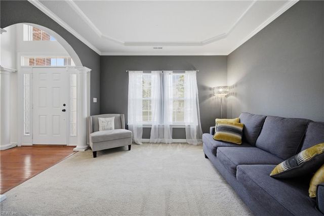 1423 Kemp Bridge LN, Chesapeake, VA 23320