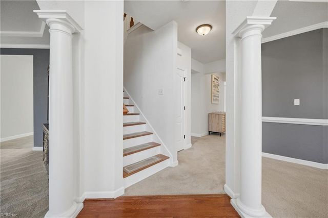 1423 Kemp Bridge LN, Chesapeake, VA 23320