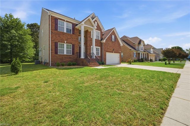 1423 Kemp Bridge LN, Chesapeake, VA 23320