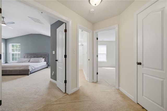 1423 Kemp Bridge LN, Chesapeake, VA 23320