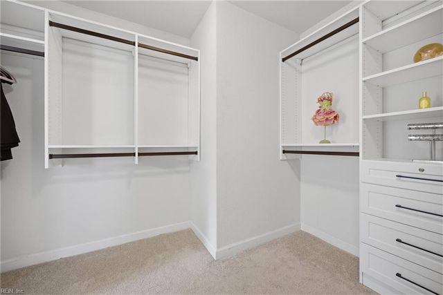 1423 Kemp Bridge LN, Chesapeake, VA 23320