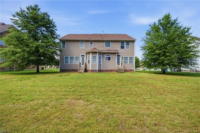 1423 Kemp Bridge LN, Chesapeake, VA 23320