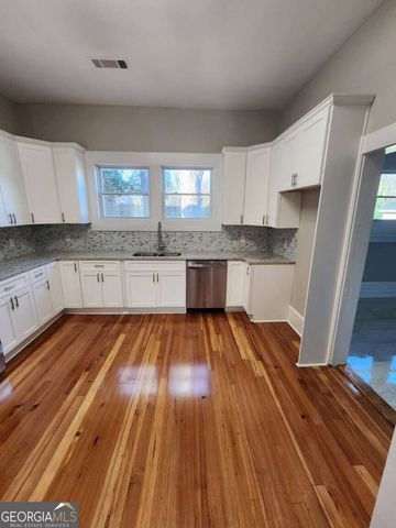 114 Austin Avenue, Carrollton, GA 30117