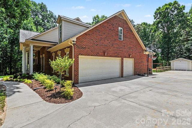 3204 E Lawyers Road, Monroe, NC 28110