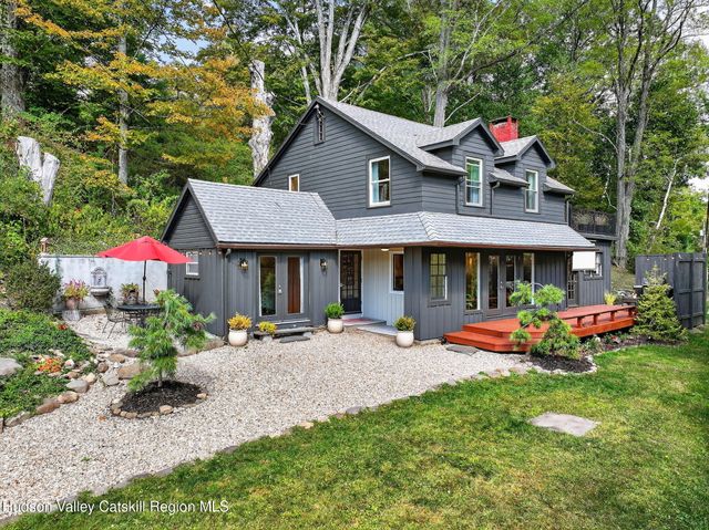4868 Ny-212, Willow, NY 12495