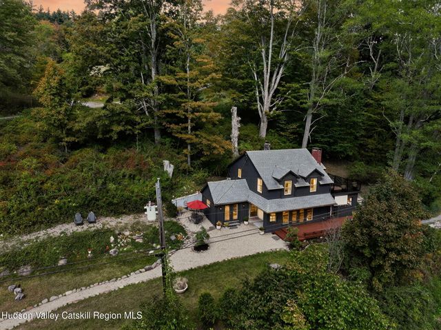 4868 Ny-212, Willow, NY 12495